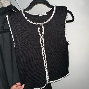 Ardene Black and White Ribbed Sleeveless Sweater